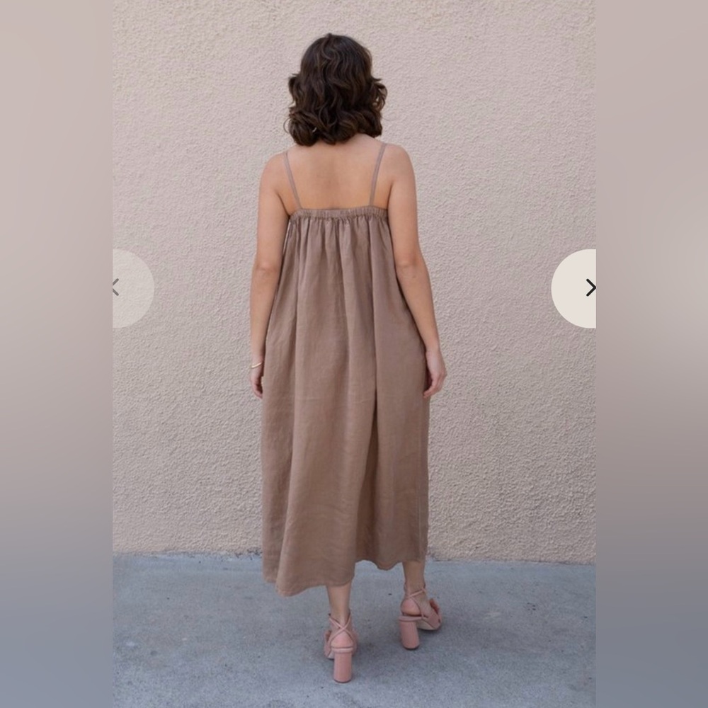 Filosofia Leah Dress in Wheat - size medium - Picture 7 of 12